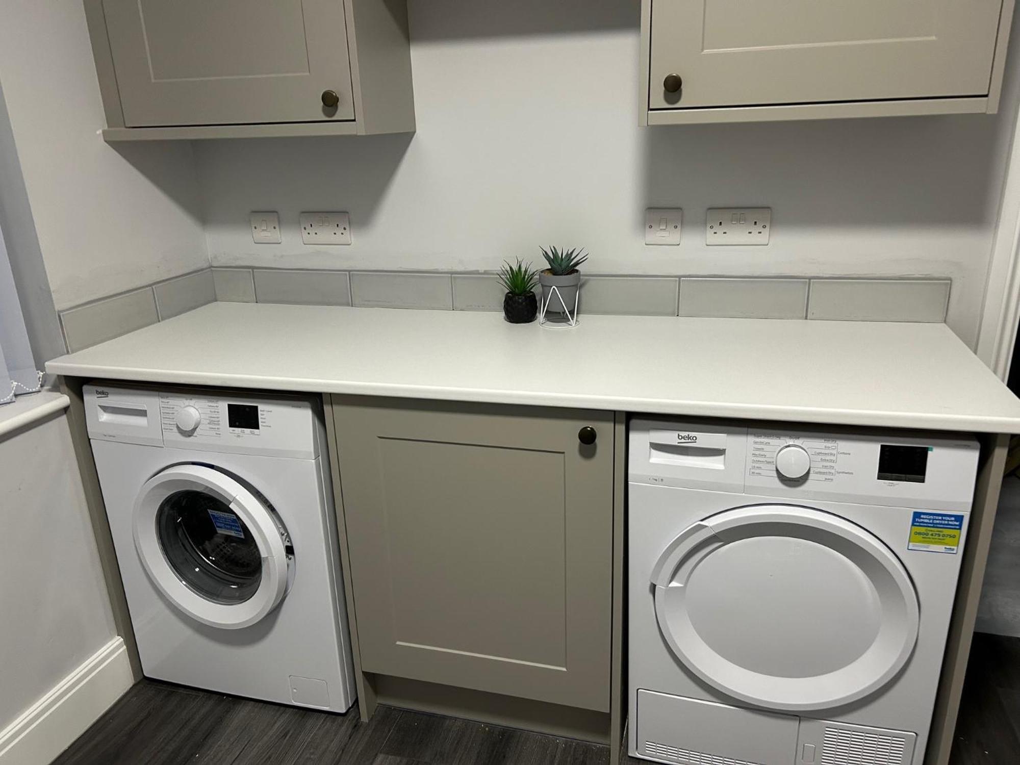 Beachfront Apartment 3 Bedrooms Sleeps 7 - Gateway To The Lake District - Newly Refurbished Morecambe Buitenkant foto